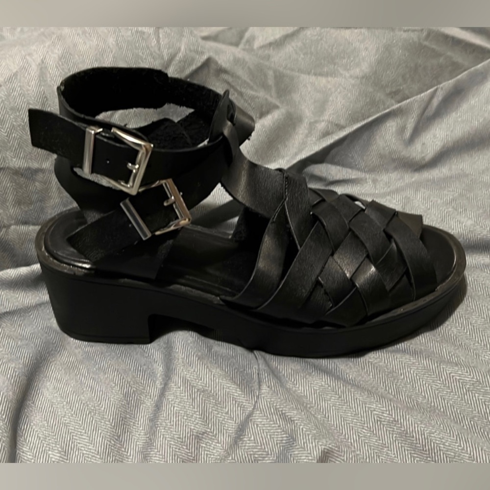 Black double strap buckle sandals with block heal and about 1.5 inch platform.